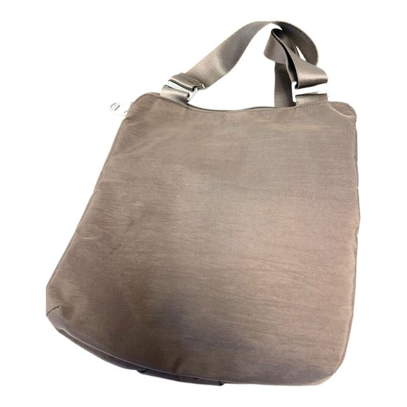 Baggallini Nylon crossbody bag purse Taupe Brown adjustable strap travel casual - Picture 3 of 9